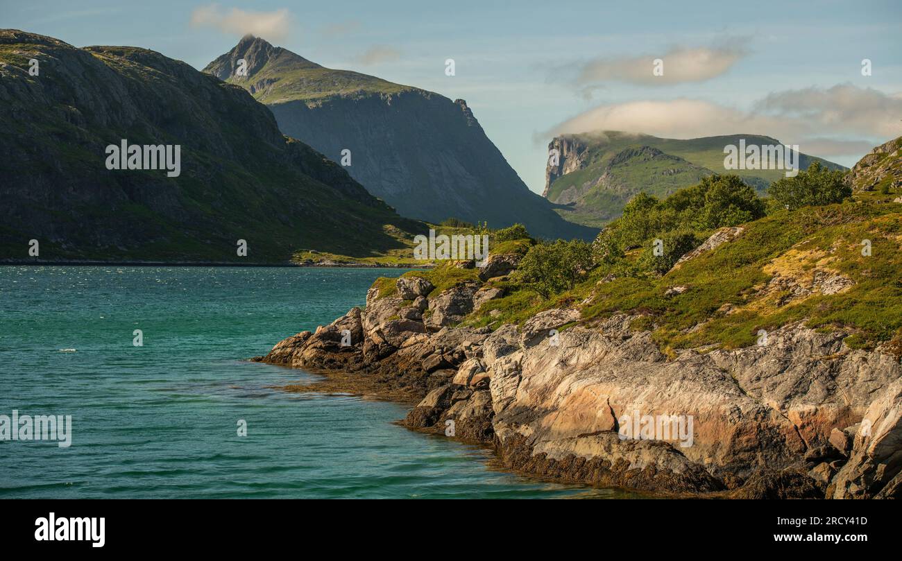 Norwegische Nordland County Lofotens Landscape. Norwegische Panoramastrecken. Stockfoto