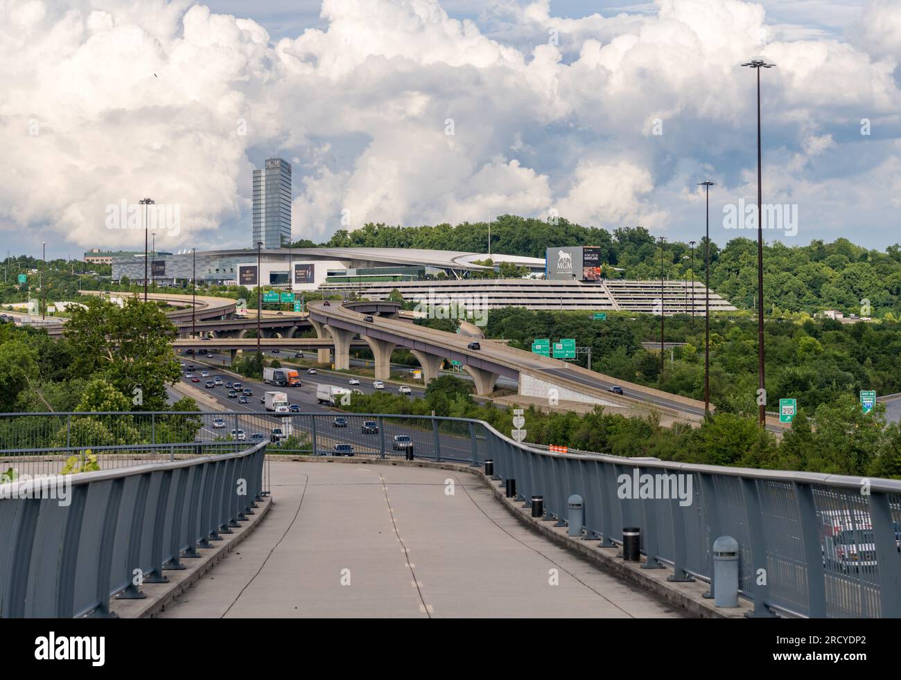 National Harbor, MD - 24. Juni 2023: MGM Hotel und Casino an der Hauptstadtstraße außerhalb von Washington DC Stockfoto