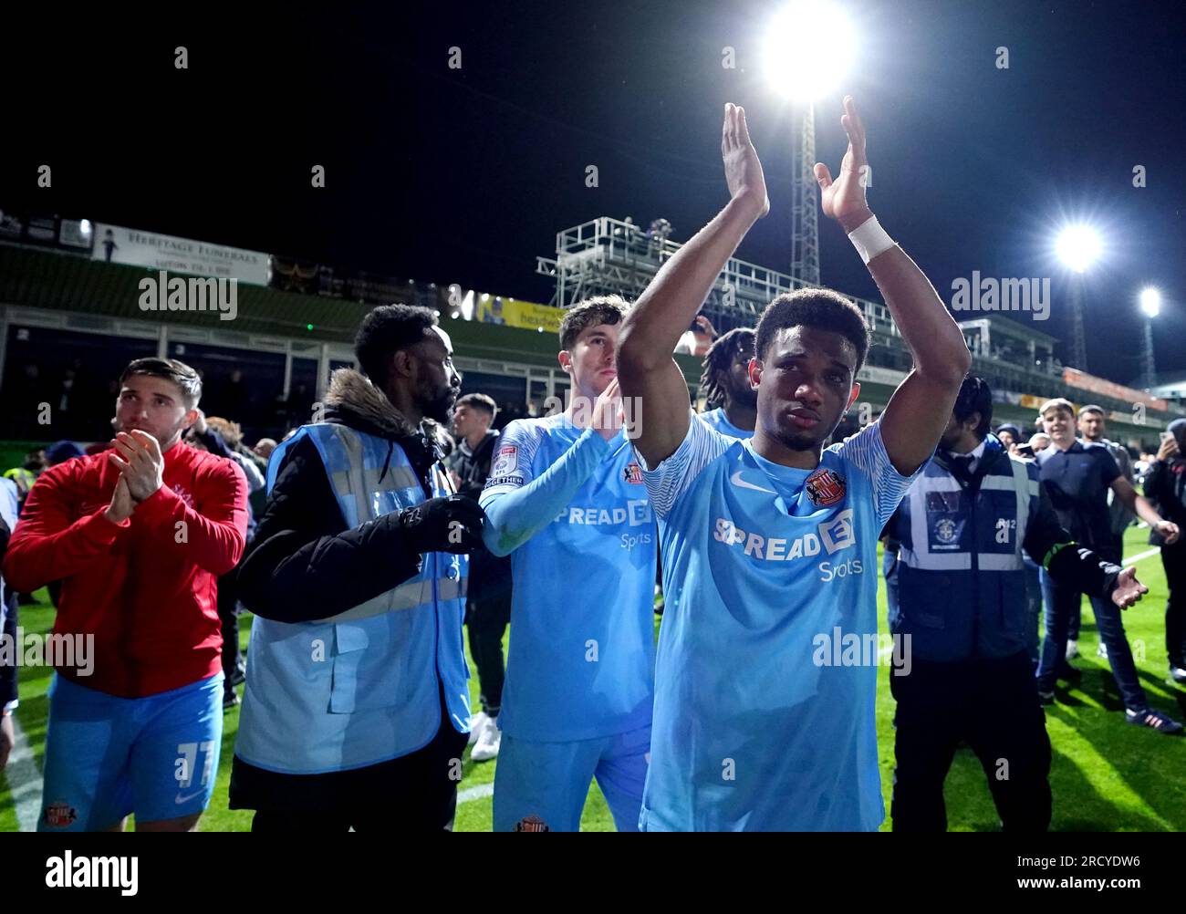 Aktenfoto von 16-05-2023 von Sunderland's Amad Diallo. Luton wurde von der Fußballvereinigung angeklagt, weil ein Fan Diallo während des Halbfinalspiels der Meisterschaft im Mai angeschubst hat, und wegen einer Invasion auf dem Spielfeld am Ende desselben Spiels. Ausgabedatum: Montag, 17. Juli 2023. Stockfoto