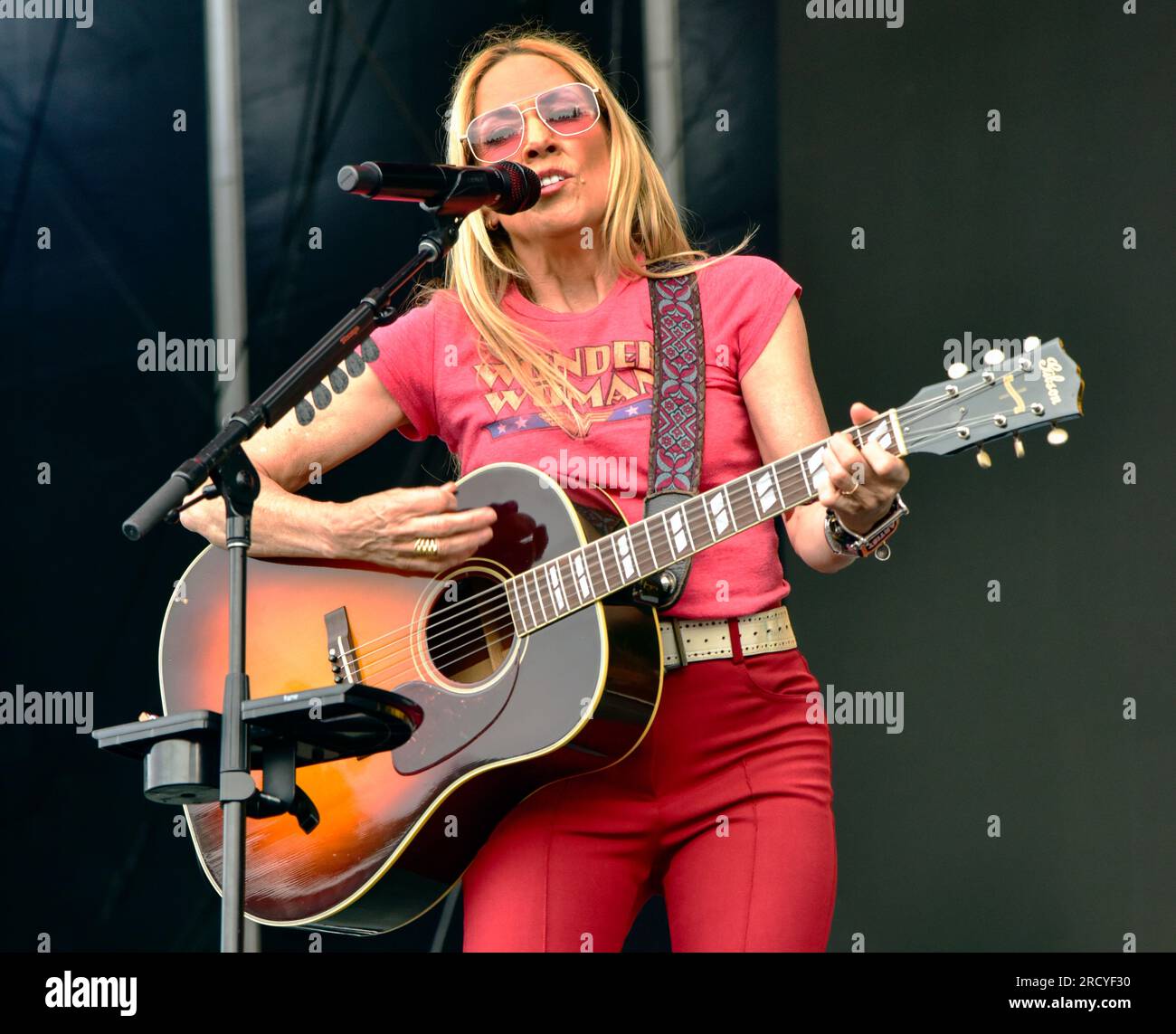 Napa, Kalifornien, USA. 28. Mai 2023. Sheryl Crow tritt beim BottleRock 2023 Music Festival auf der Bühne auf. Kredit: Ken Howard/Alamy Stockfoto