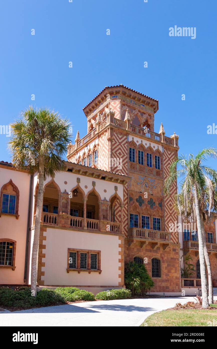 Ca' d'Zan (Haus des Johannes), mediterrane Residenz und Winterresidenz von John (Zirkusmogul) & Mabel Ringling in Sarasota, Florida. Stockfoto
