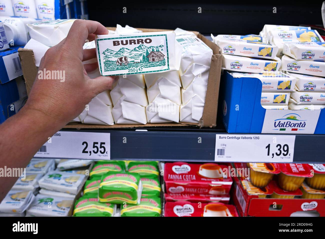 Italienische Butter im Supermarkt Stockfoto