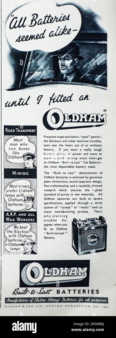 Eine 1941-Kriegswerbung für Oldham-Batterien. In der Werbung heißt es: „Häufiges Anhalten und Anfahren von „Poolbenzin“ – der Stromausfall und andere Probleme während des Krieges reißen schnell das Herz aus einer gewöhnlichen Batterie“. Die Oldham Battery ist „langlebig gebaut“ und die zuverlässigste Batterie hergestellt. Die Oldham Battery Company wurde 1894 in Oldham, England, gegründet. Während des 2. Weltkriegs spielte das Unternehmen eine wichtige Rolle bei der Lieferung von Batterien an die britische Armee, doch der verstärkte Wettbewerb führte zu ihrer Schließung in den 1980er Jahren. Die Fabrik wurde abgerissen und ist jetzt ein Einzelhandelspark. Stockfoto