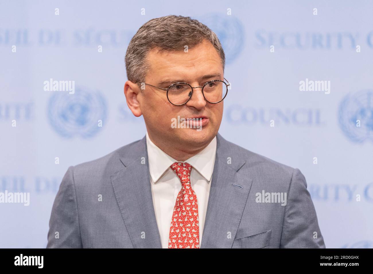 New York, USA. 17. Juli 2023. Der ukrainische Außenminister Dmytro Kuleba spricht am 17. Juli 2023 bei der Überwachung durch den Sicherheitsrat am UN-Hauptquartier in New York. (Foto: Lev Radin/Sipa USA) Guthaben: SIPA USA/Alamy Live News Stockfoto
