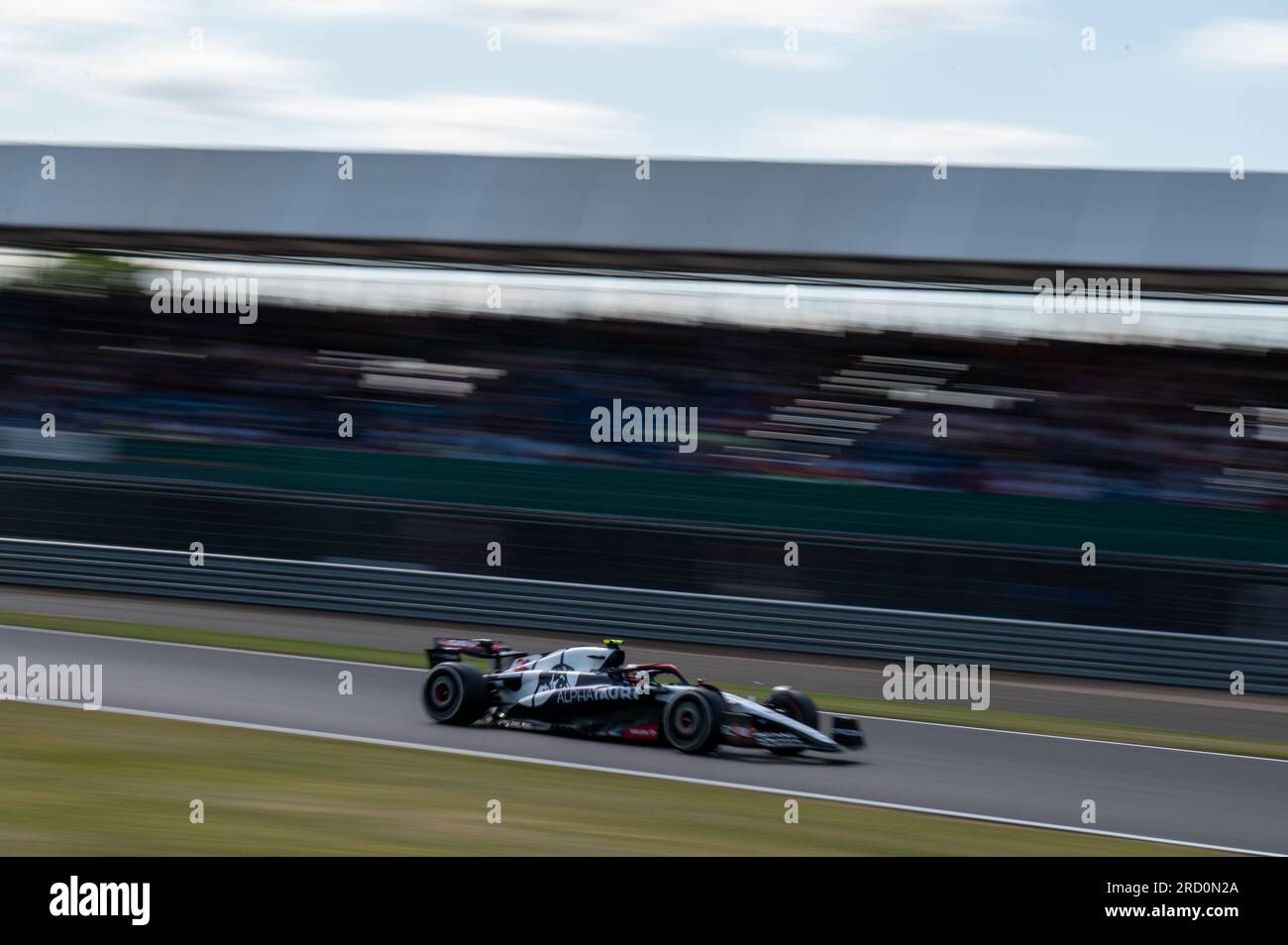 SILVERSTONE, GROSSBRITANNIEN - 7TH. JULI 2023 - FORMEL 1 ARAMCO GRAND PRIX 2023 - YUKI TSUNODA (JAPAN) - SCUDERIA ALPHA TAURI TEAM Stockfoto