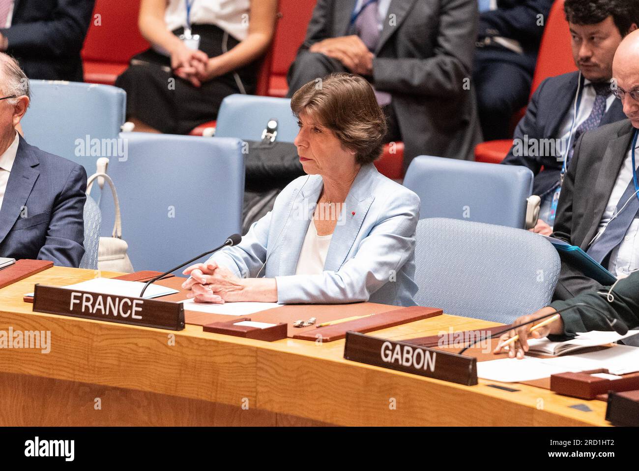 New York, Usa. 17. Juli 2023. Französische Ministerin für Europa und auswärtige Angelegenheiten Catherine Colonna nimmt an der Sitzung des Sicherheitsrats über die Wahrung des Friedens und der Sicherheit in der Ukraine am Hauptsitz der Vereinten Nationen in New York Teil (Foto von Lev Radin/Pacific Press) Kredit: Pacific Press Production Corp./Alamy Live News Stockfoto