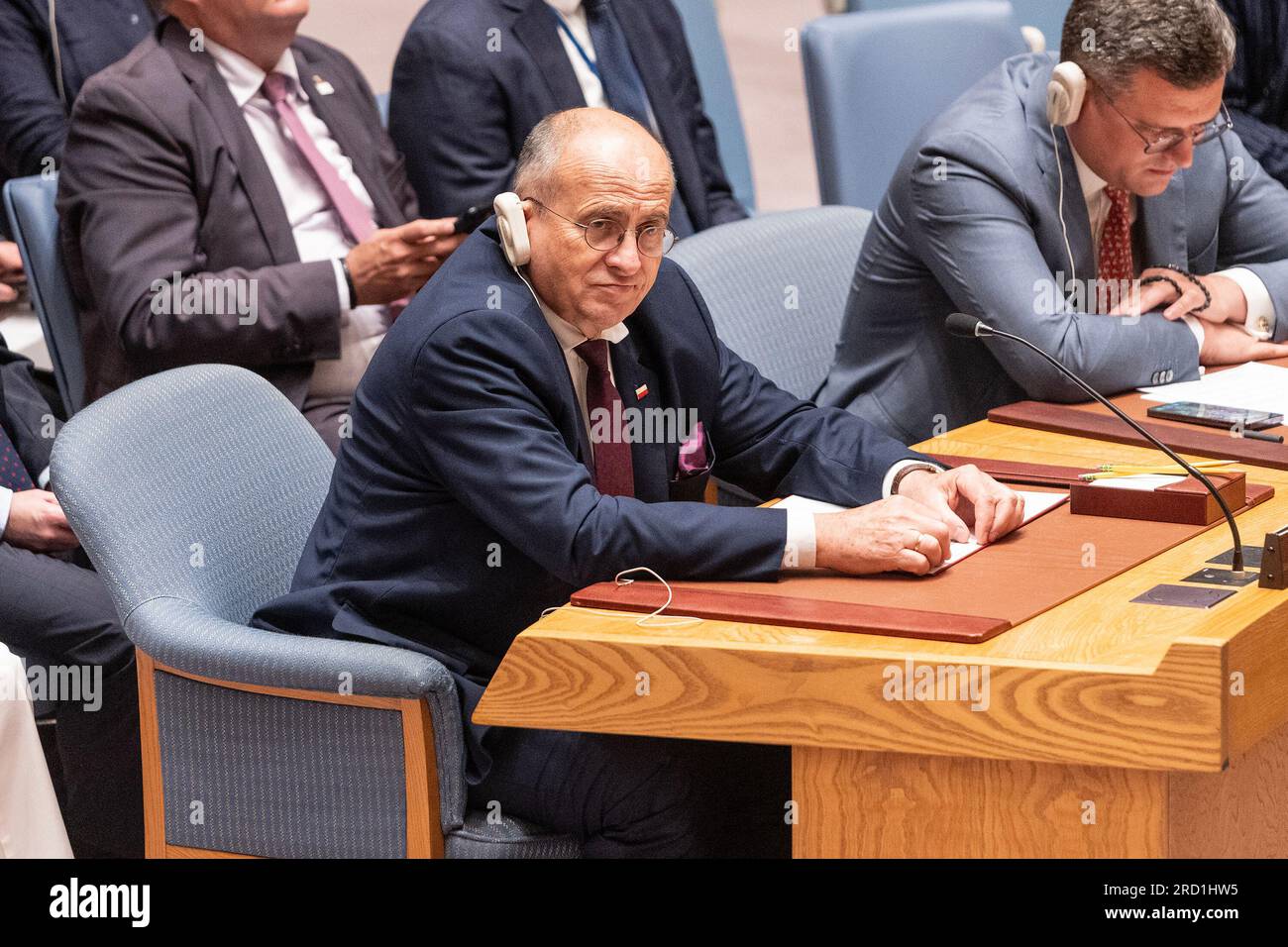 New York, Usa. 17. Juli 2023. Polnischer Außenminister Zbigniew Rau nimmt an der Sitzung des Sicherheitsrats über die Wahrung des Friedens und der Sicherheit in der Ukraine am Hauptsitz der Vereinten Nationen in New York Teil (Foto von Lev Radin/Pacific Press) Kredit: Pacific Press Media Production Corp./Alamy Live News Stockfoto