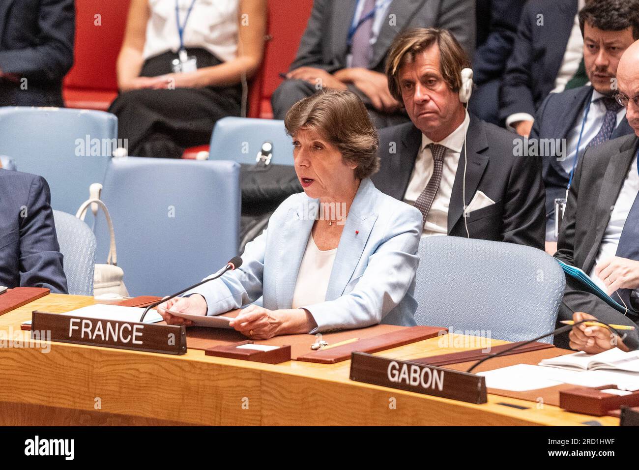 New York, Usa. 17. Juli 2023. Catherine Colonna, französische Ministerin für Europa und auswärtige Angelegenheiten, spricht auf der Sitzung des Sicherheitsrats über die Wahrung des Friedens und der Sicherheit in der Ukraine am Hauptsitz der Vereinten Nationen in New York (Foto von Lev Radin/Pacific Press). Kredit: Pacific Press Production Corp./Alamy Live News Stockfoto