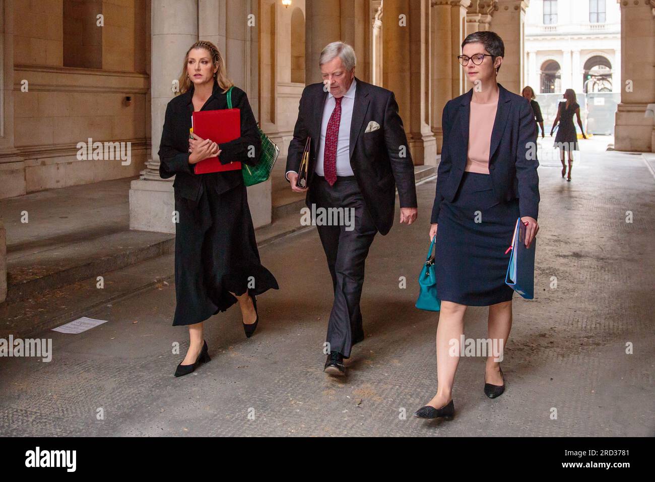 Downing Street, London, Großbritannien. 18. Juli 2023 Penny Mourdant, Lord True und Chloe Smith nehmen an der wöchentlichen Kabinettssitzung in der Downing Street 10 Teil. Foto: Amanda Rose/Alamy Live News Stockfoto