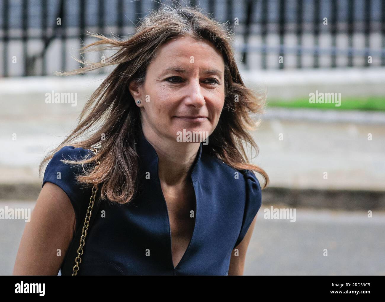 London, Großbritannien. 18. Juli 2023. Lucy Frazer, Abgeordnete, Staatssekretärin für Kultur, Medien und Sport. Minister und Politiker der britischen Konservativen Partei in der sunakischen Regierung kommen zu der wöchentlichen Kabinettssitzung. Dies wird wahrscheinlich das letzte Kabinett vor der Parlamentspause sein. Kredit: Imageplotter/Alamy Live News Stockfoto