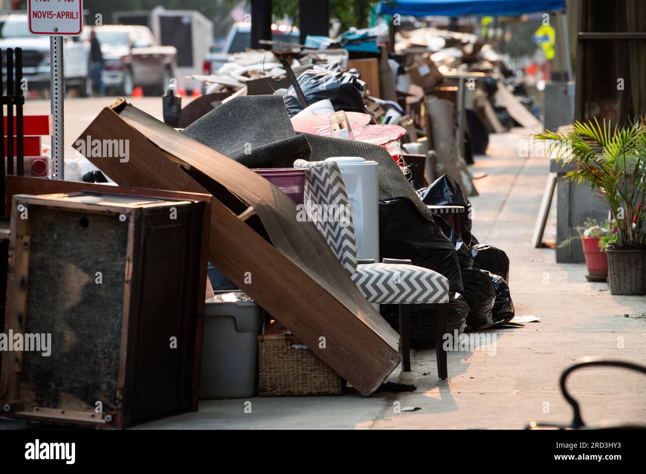 17. Juli 2023 Montpelier USA. Die Straßen von Montpelier, VT, USA, sind nach einer Flut, die die Hauptstadt von Vermont verwüstet hat, von Flutkatastrophen geprägt. Kredit: John Lazenby/Alamy Live News Stockfoto