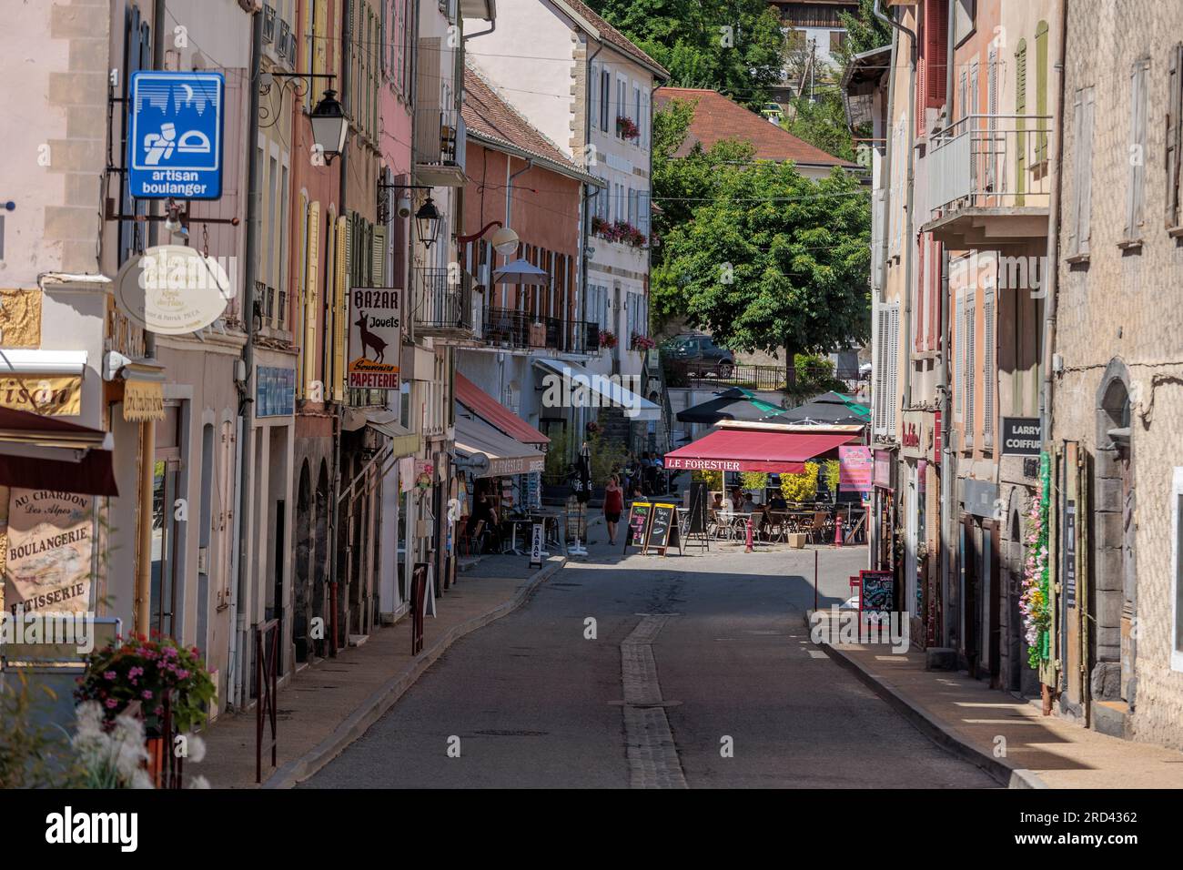 Straßenszene in Seyne, Digne-les-Bains, Alpes-de-Haute-Provence, Provence-Alpes-Cote d’Azur, Frankreich Stockfoto