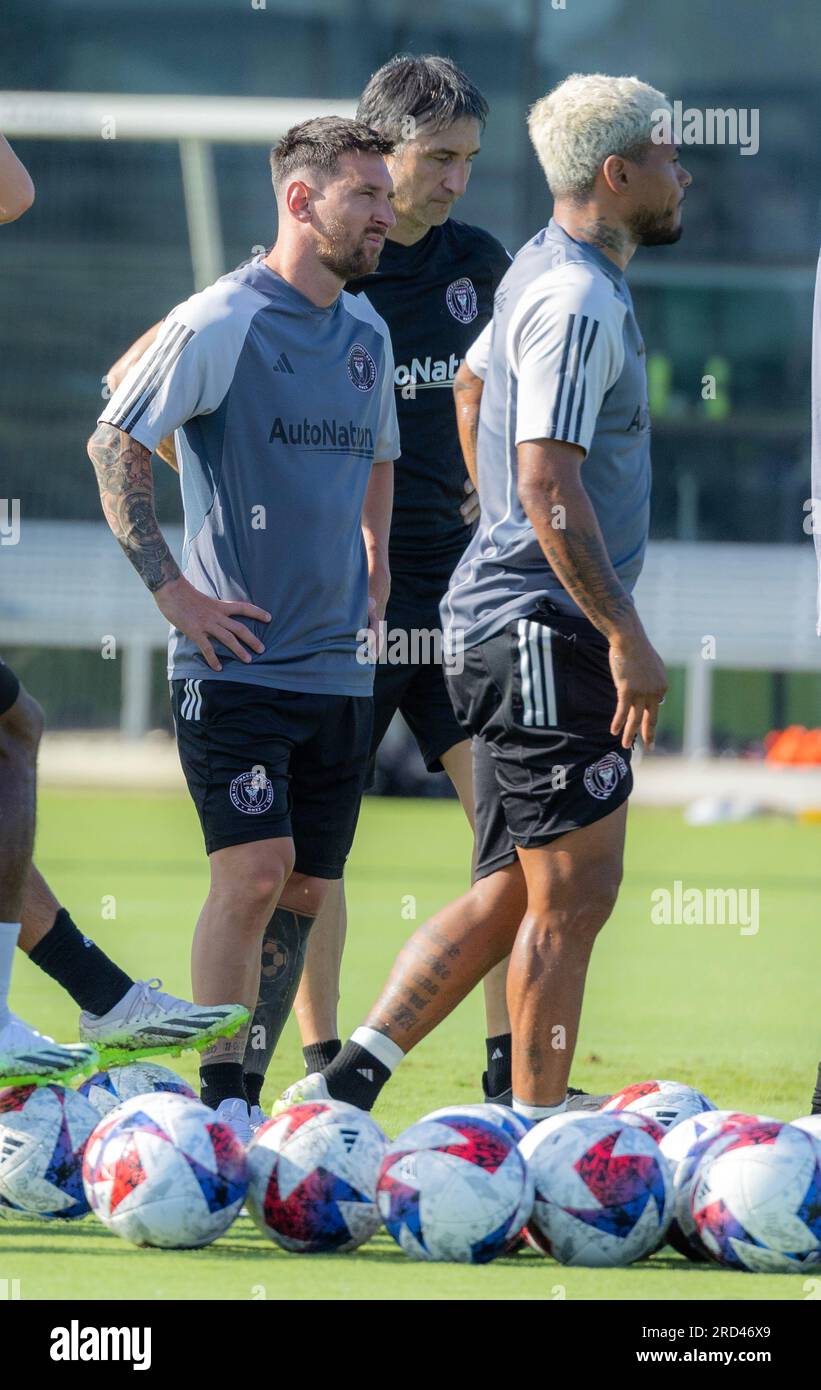 Fort Lauderdale, Usa. 18. Juli 2023. Lionel Messi nimmt am Dienstag, den 18. Juli 2023, an seinem ersten großen Training mit dem CF-Team von Inter Miami in der DRV Pink Stadium Trainingseinrichtung in Fort Lauderdale, Florida, Teil. Foto: Gary I Rothstein/UPI Kredit: UPI/Alamy Live News Stockfoto