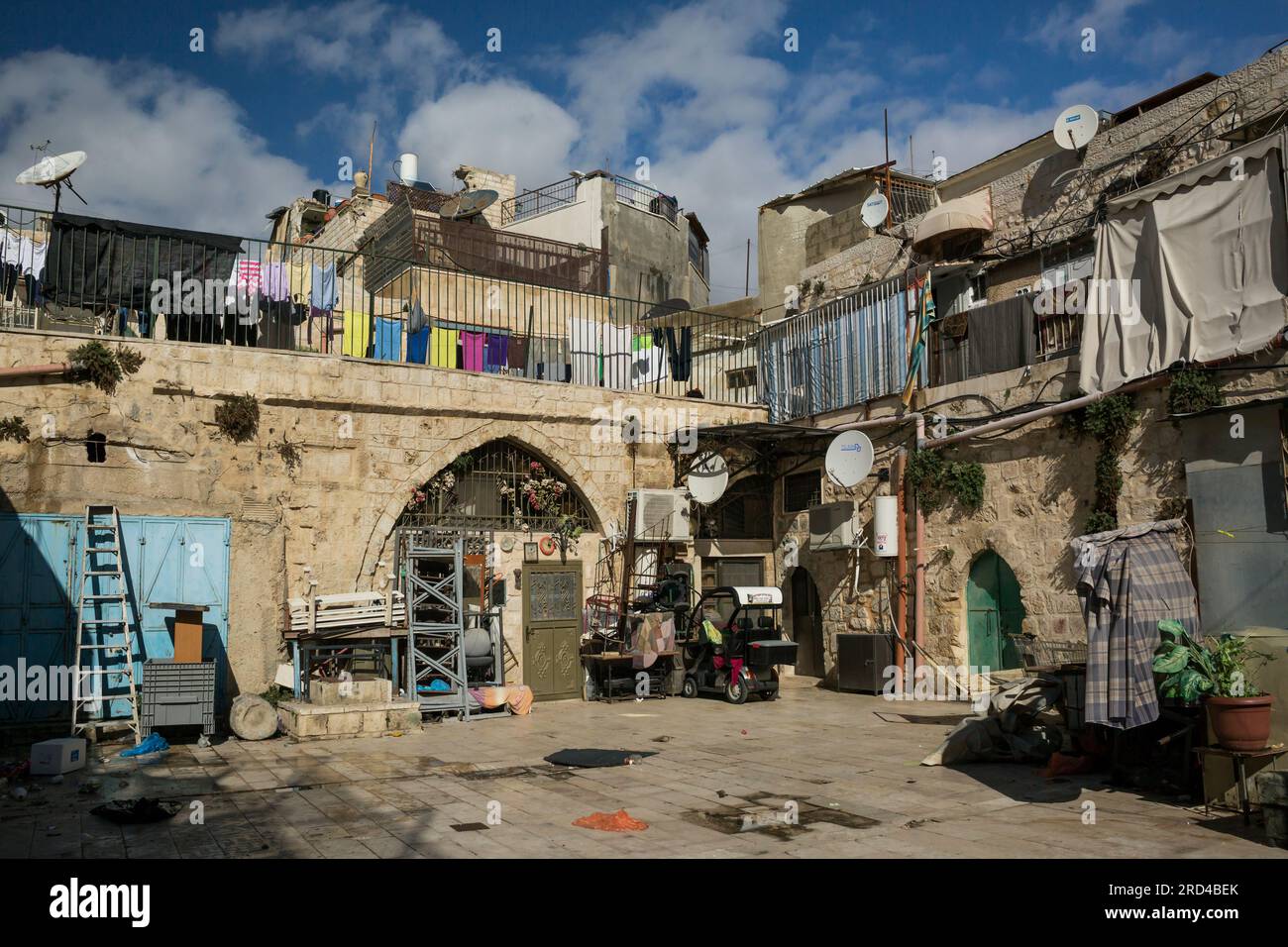 Innenhof des Hauses im muslimischen Viertel der Altstadt von Jerusalem Stockfoto