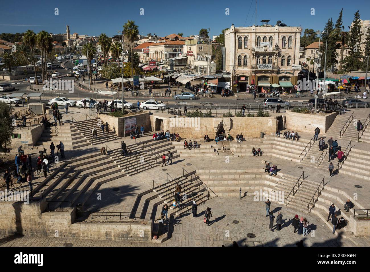 Panoramablick aus der Vogelperspektive auf den Sha'ar Shkhem-Platz vor dem Damaskus-Tor, Jerusalem, Israel Stockfoto