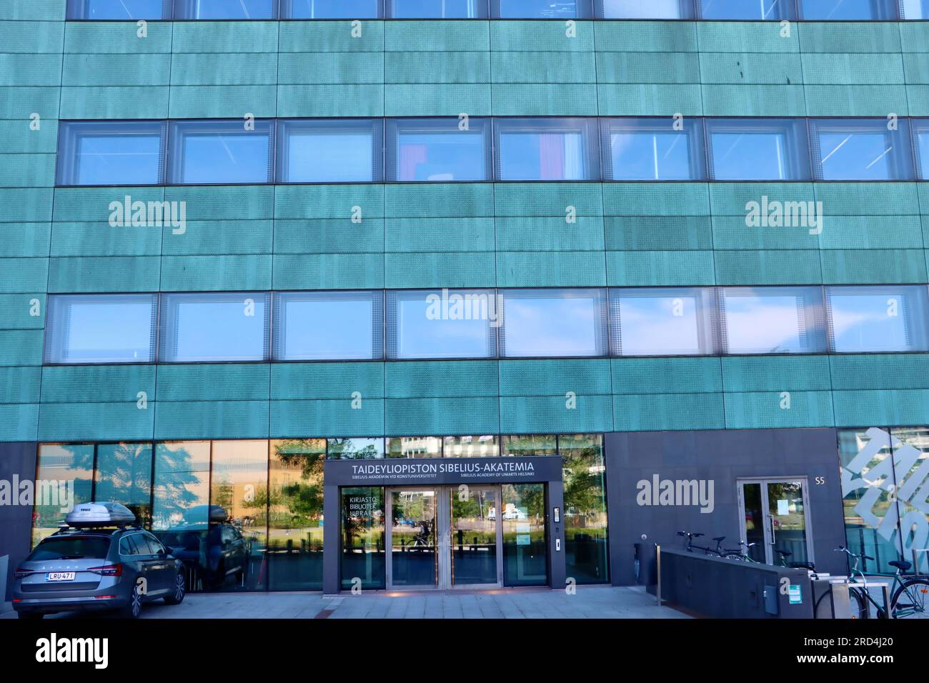 Sibelius Akademie der Kunstuniversität, TAIDEYLIOPISTON SIBELIUS-AKATEMIA, Eingang auf der Seite von Kansalaistori, im Zentrum von Helsinki, Finnland Stockfoto