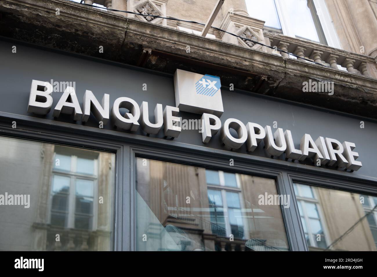 Bordeaux , Aquitaine France - 07 15 2023 : Banque populaire Logo und Text french People Bank Brand Agency Stockfoto