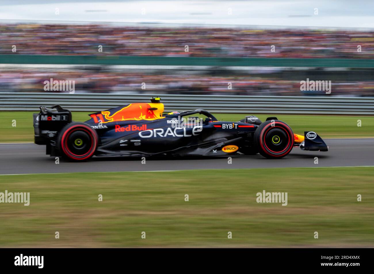 Silverstone, Großbritannien - Freitag, 7. Juli 2023 - FORMEL 1 ARAMCO GRAND PRIX 2023 - Sergio Perez (Mexiko) - Oracle Red Bull Racing Team Stockfoto