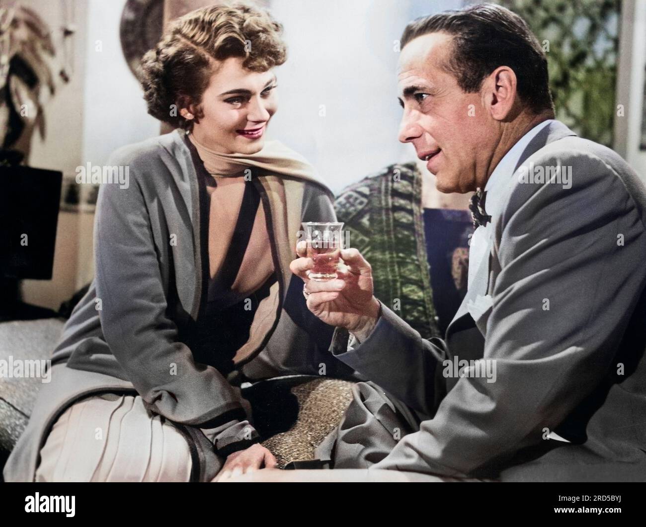 Marta Toren, Humphrey Bogart, am Set des Films, „Sirocco“, Columbia Pictures, 1951 Stockfoto