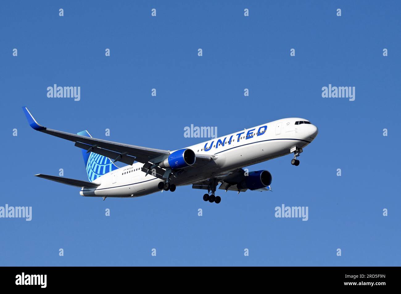 Aircraft United Airlines, Boeing 767-300, N672UA Stockfoto