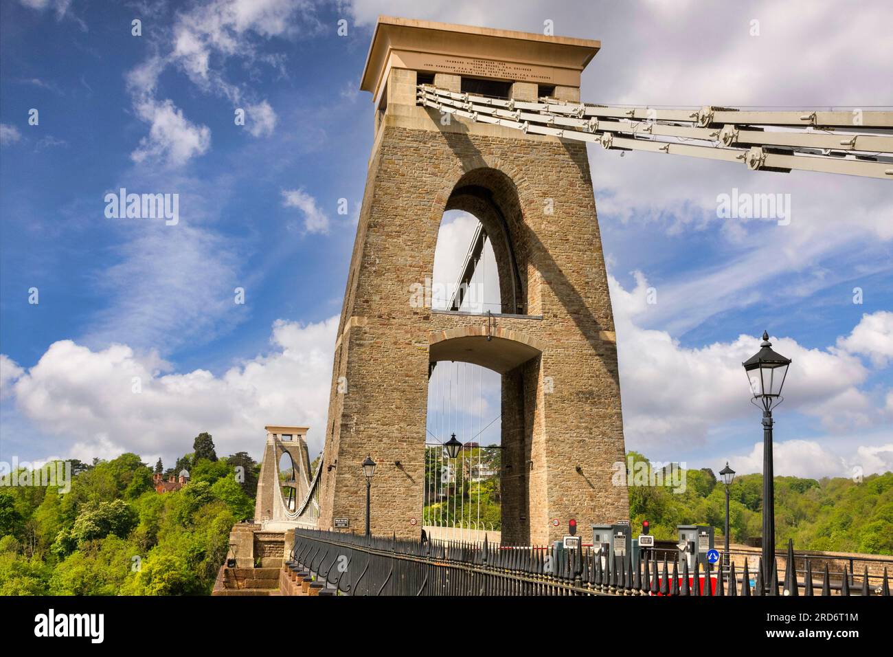 12. Mai 2023: Bristol, Vereinigtes Königreich - Clifton Suspension Bridge, von IK Brunel. 1864 eröffnet, war schon immer eine Mautbrücke. Stockfoto