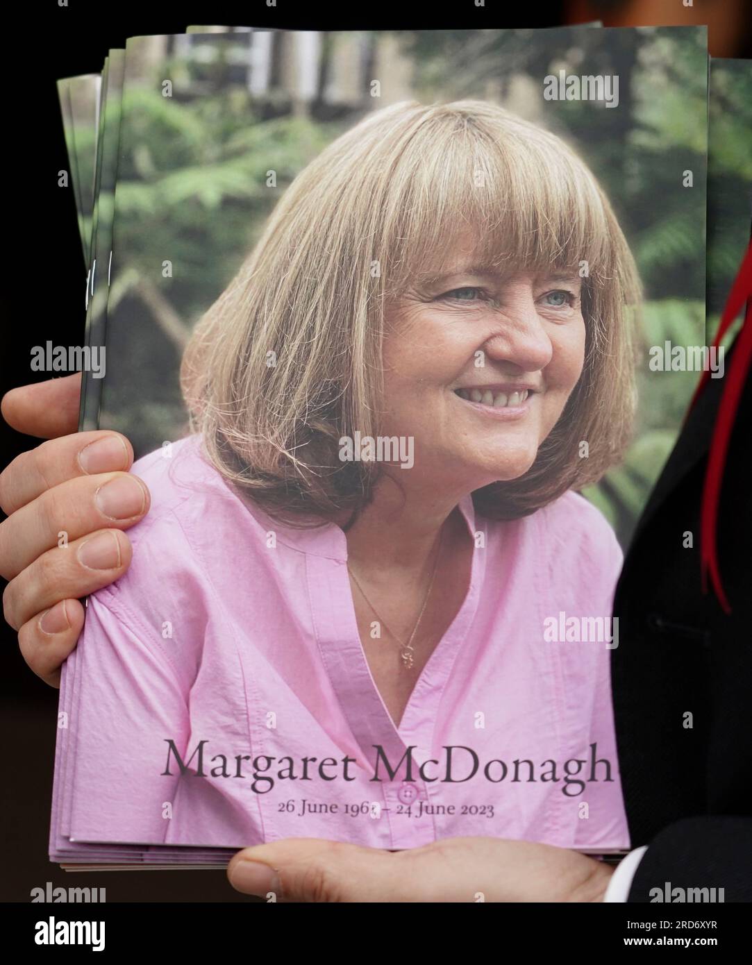 Der Dienstplan für die Requiem Mass zur Feier des Lebens von Baronin Margaret McDonagh in der St. Bonifaces RC Church in Mitcham, London. Die erste weibliche Generalsekretärin der Labour-Partei starb letzten Monat im Alter von 61 Jahren. Bilddatum: Mittwoch, 19. Juli 2023. Stockfoto