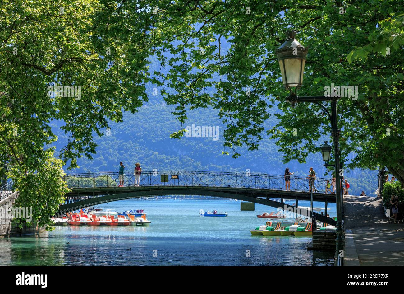 Pont des Amours Lovers Bridge Annecy Haute-Savoie Auvergne-Rhone-Alpes Frankreich Stockfoto