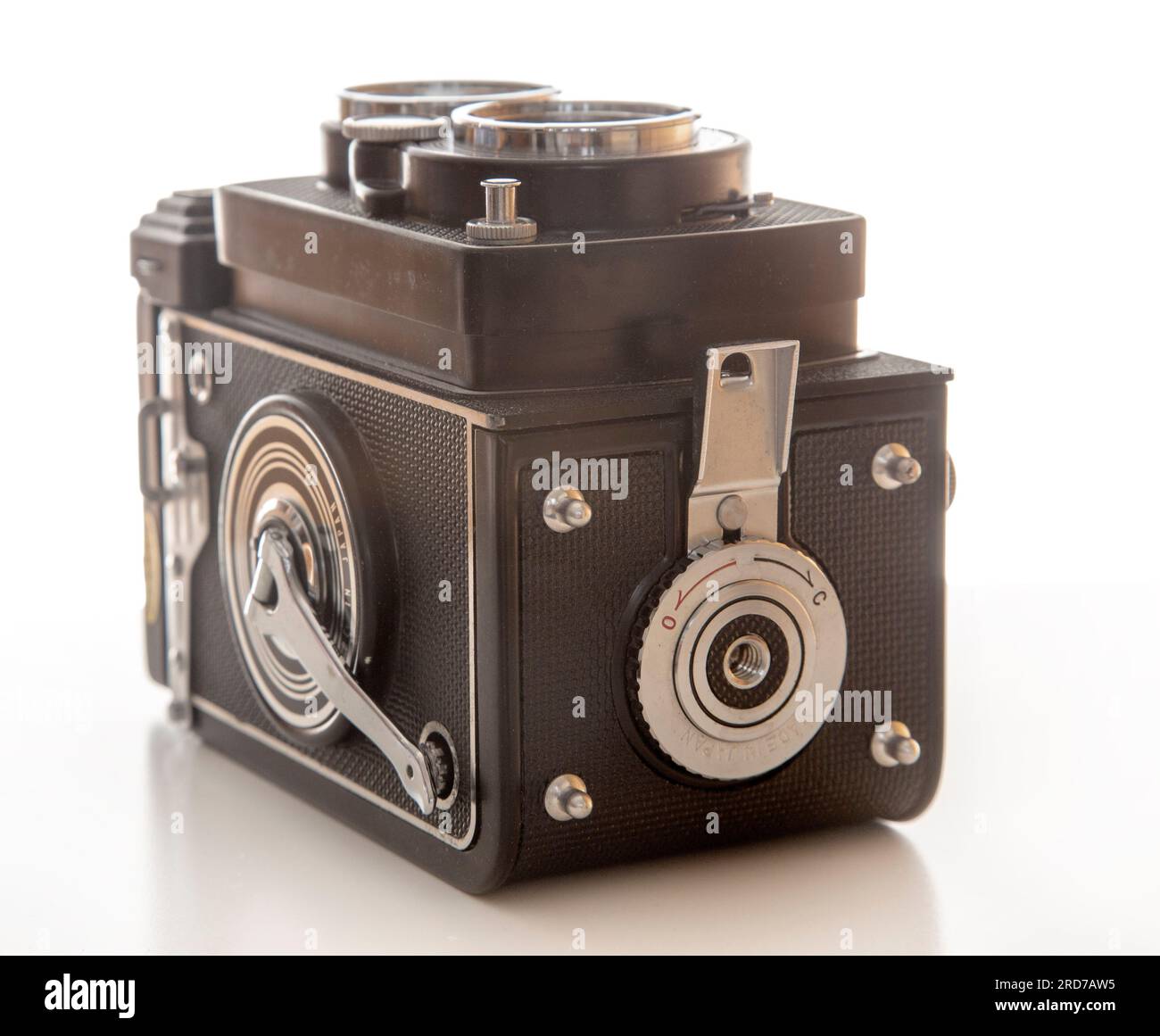 Yashica 24, eine in Japan hergestellte tlr-Kamera mit Doppelobjektiv, die um 1967 gebaut wurde und 220-mm-Film verwendet. Stockfoto
