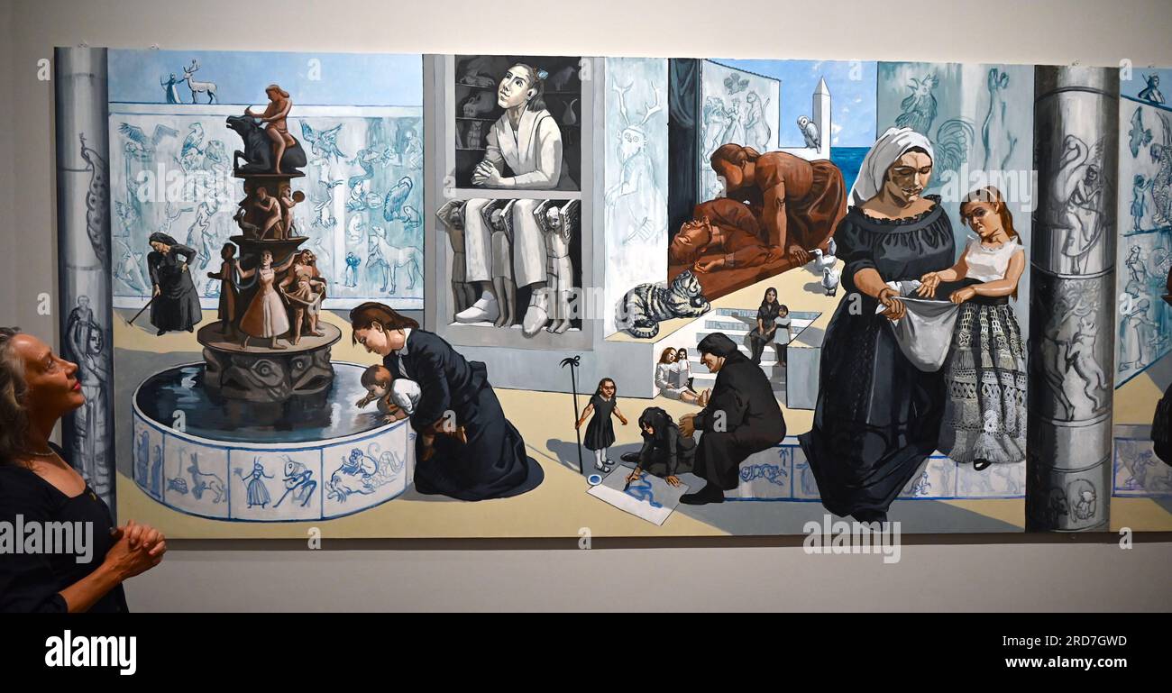 Mehr als 30 Jahre nachdem Dame Paula Rego (1935–2022), die erste assoziierte Künstlerin der National Gallery (1990–92), eingeladen wurde, ein Wandgemälde für den Sainsbury Wing Dining Room zu erstellen, Eine neue Ausstellung wird die Beziehung einer der ehrgeizigsten öffentlichen Kommissionen von Rego mit dem Titel Crivelli's Garden zur Nationalgalerie und ihrer Sammlung feiern. Die Ausstellung, die lange Zeit in Zusammenarbeit mit Paula Rego geplant war, die am 8. Juni vergangenen Jahres verstarb. Vereint die monumentalen 10 Meter langen Kunstwerke mit dem Altarbild aus dem 15. Jahrhundert von Carlo Crivelli, das ihn inspiriert hat. Stockfoto