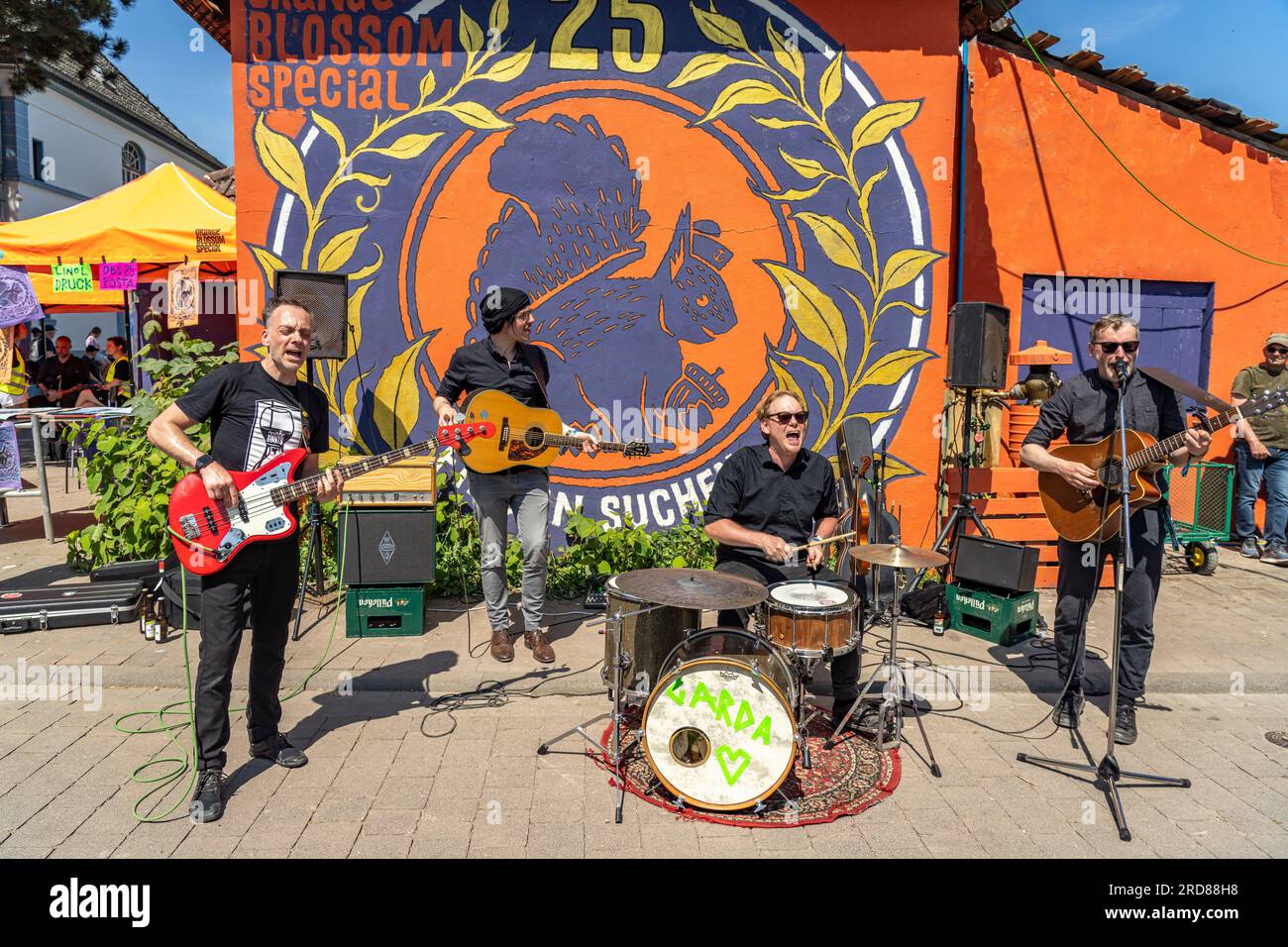 Die deutsche Band Garda live beim Orange Blossom Special Festival, Beverungen, Deutschland | Deutsche Rockband Garda live im Orange Blossom Spec Stockfoto