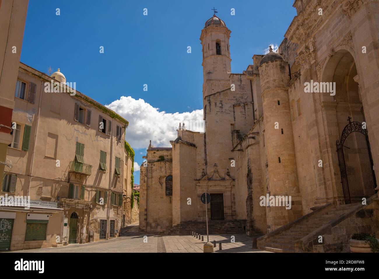 Blick auf die Kathedrale von San Nicola (Dom) auf der Piazza Duomo in Sassari, Sassari, Sardinien, Italien, Mittelmeer, Europa Stockfoto