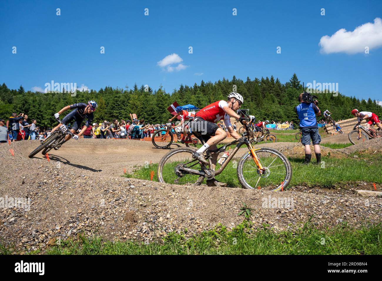 Thomas Litscher und Vlad Dascalu – UEC MTB Elite Europameisterschaft 2023 – Europaspiele – Krakau, Kraków/Krynica-Zdrój Stockfoto