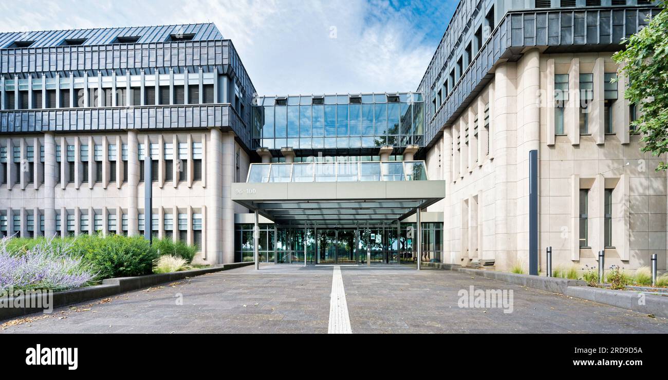 Köln, Deutschland Juli 18 2023: Bau der deutschen bundes-Bank am rheinufer in köln bayenthal Stockfoto