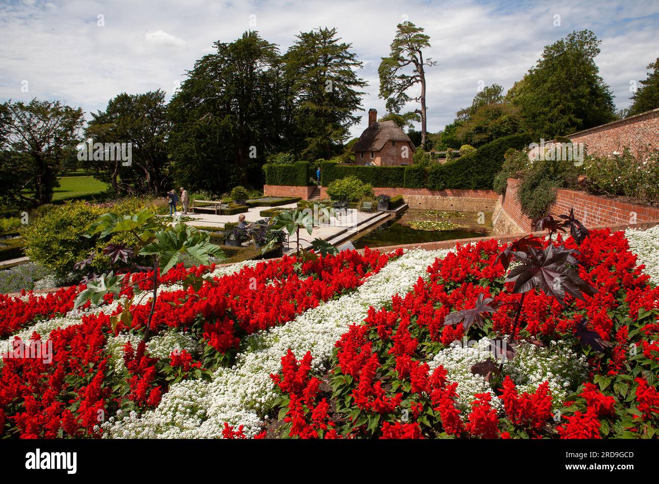 Viktorianischer Duftgarten und Kaskaden im Newt, Bruton Somerset Stockfoto