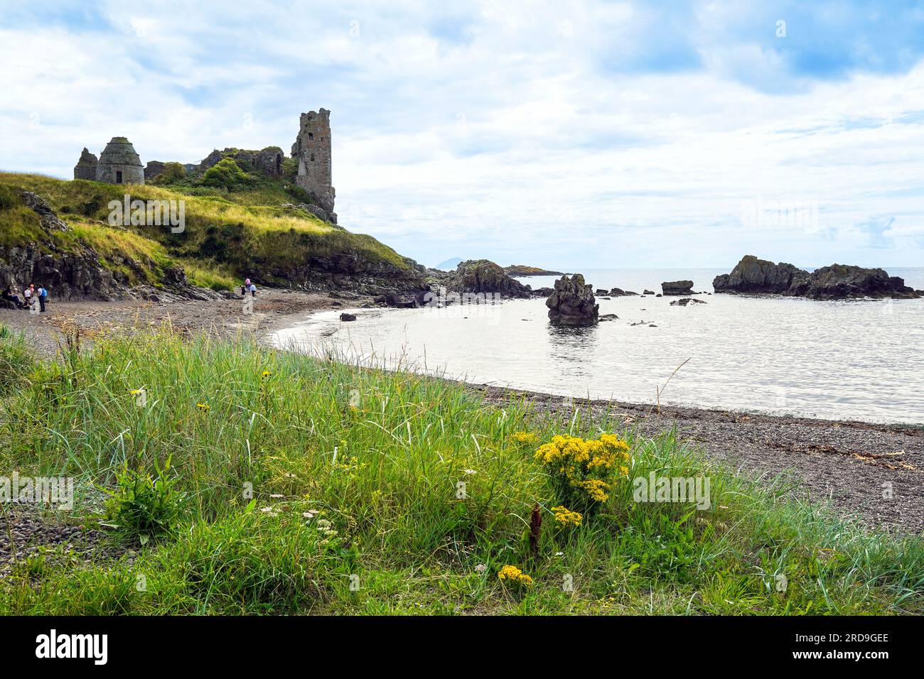 Dunure Castle, Dunure, Ayrshire, Schottland, Großbritannien, mit Blick auf den Firth of Clyde. Die Burg ist der Ausgangspunkt für Clan Kennedy. Stockfoto