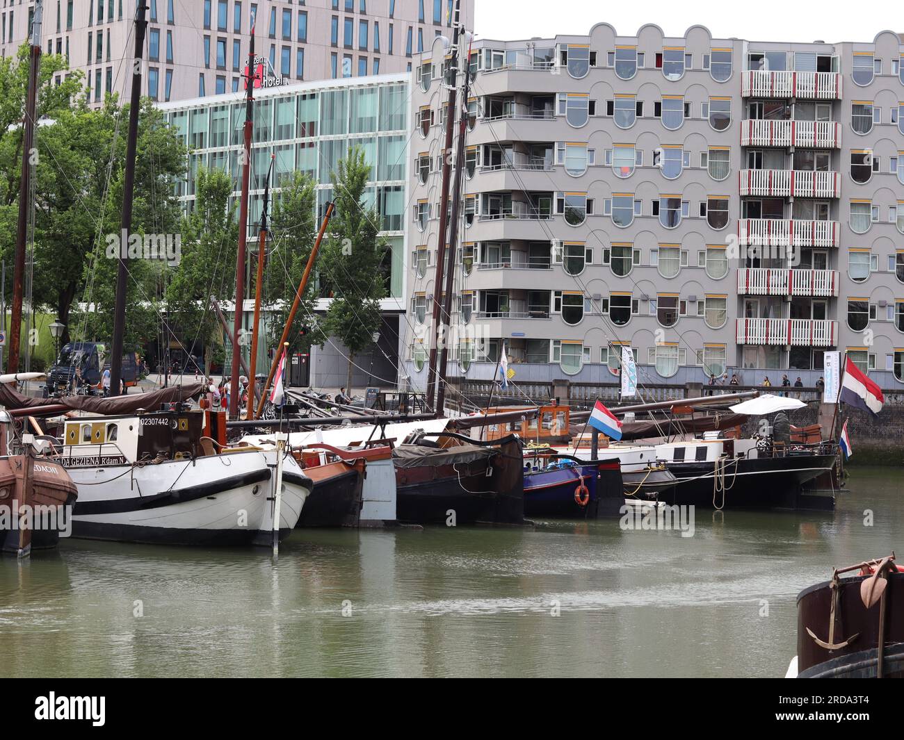 Oude Haven (Alter Hafen, Teil des Maritime District) in Rotterdam, Niederlande Stockfoto