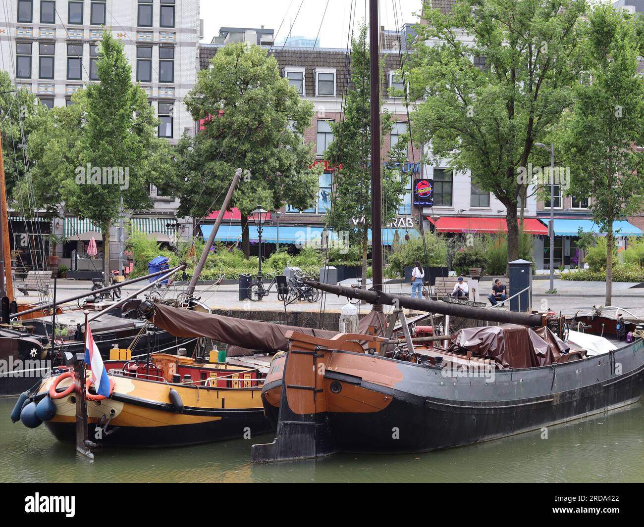 Oude Haven (Alter Hafen, Teil des Maritime District) in Rotterdam, Niederlande Stockfoto