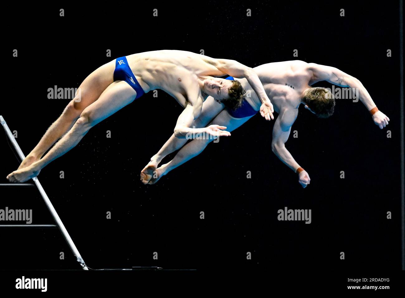 Fukuoka, Japan. 17. Juli 2023. Matthew Lee aus Großbritannien, Noah Williams aus Großbritannien, tritt am 17. Juli 2023 im Fukuoka Präfekturpool in Fukuoka (Japan) bei der Synchro Men Preliminary der 10m-Plattform während der Wasserweltmeisterschaften 20. an. Kredit: Insidefoto di andrea staccioli/Alamy Live News Stockfoto