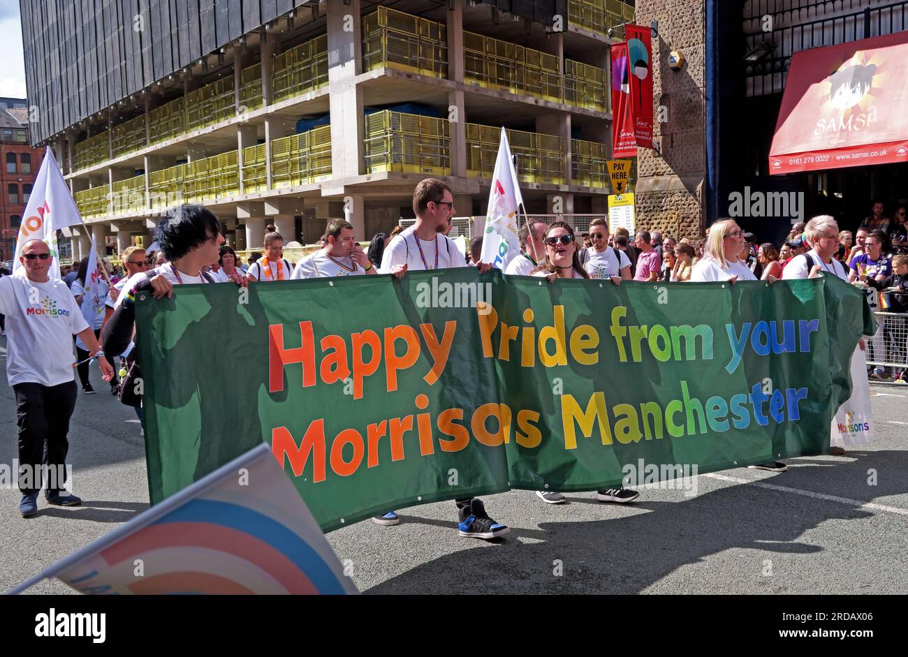 Happy Pride from Morrisons at Manchester Pride Festival Parade, 36 Whitworth Street, Manchester, England, UK, M1 3NR Stockfoto