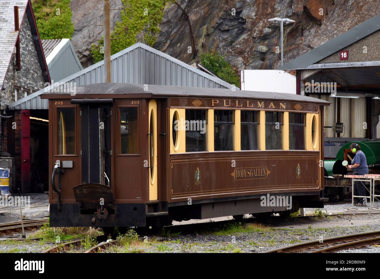 Bodysgallen, eine luxuriöse Pullman-Kutsche der Ffestiniog Railway, Porthmadog, Gwynedd, Wales Stockfoto