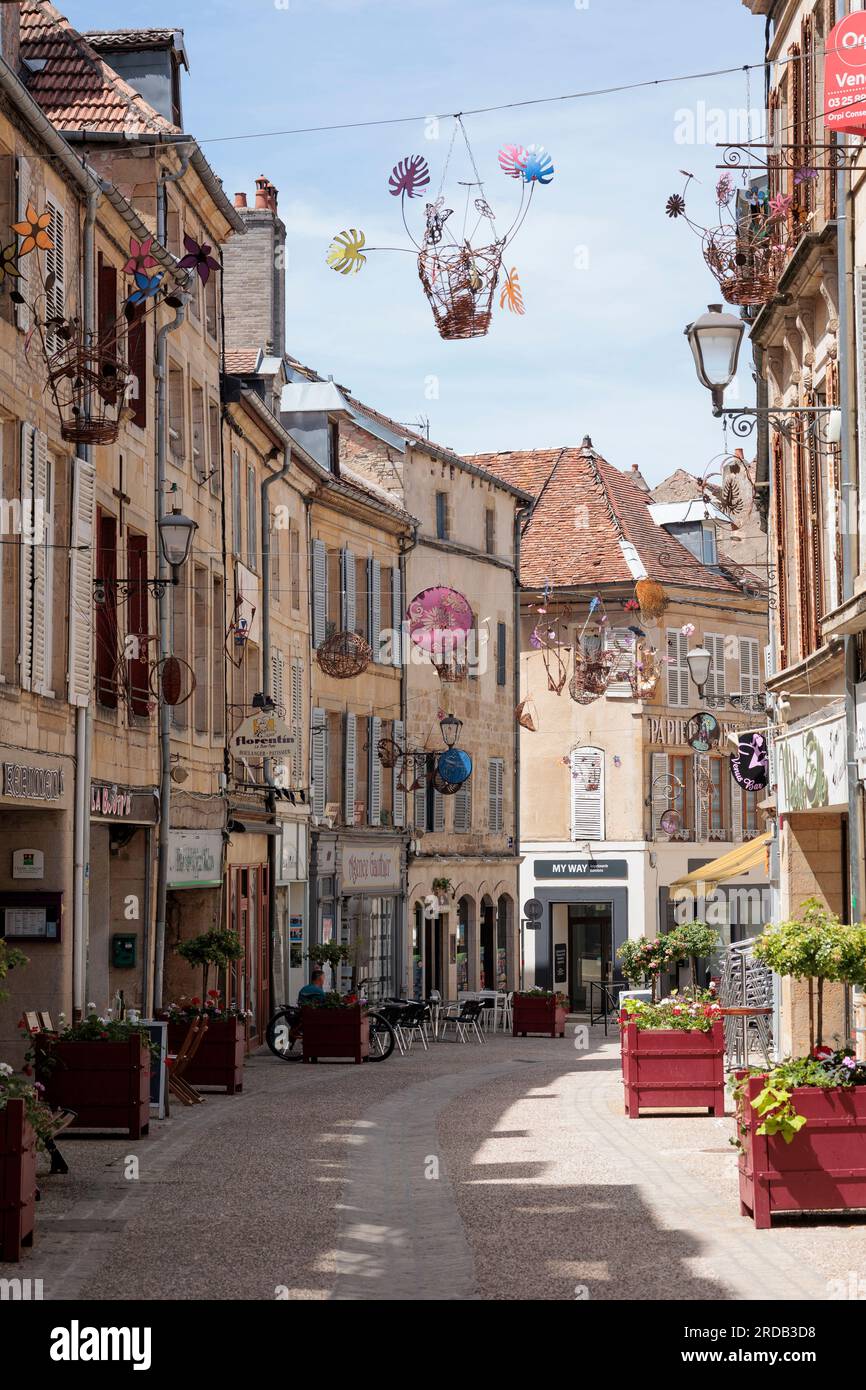 Straßenszene Langres Haute-Marne Grande Est Frankreich Stockfoto