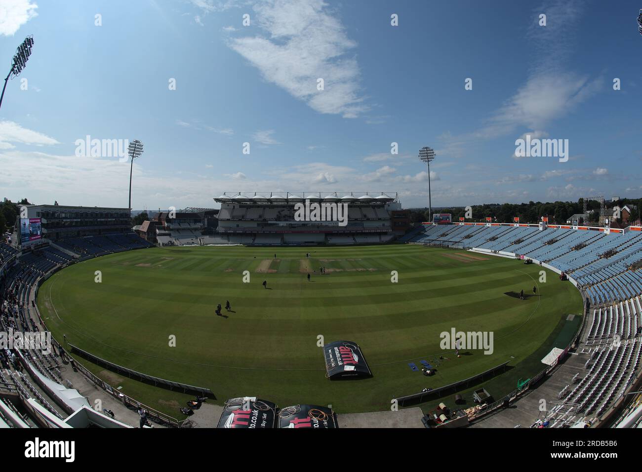 Clean Slate Headingley Stadium, Leeds, West Yorkshire, Großbritannien. 20. Juli 2023. Yorkshire County Cricket Club gegen Sussex County Cricket Club im LV= Insurance County Championship Clash am 2. Tag im Clean Slate Headingley Stadium. Allgemeiner Blick auf das Stadion vor dem 2. Tag des Yorkshire County Cricket Clubs gegen den Sussex County Cricket Club im LV= Insurance County Championship Credit: Touchlinepics/Alamy Live News Stockfoto