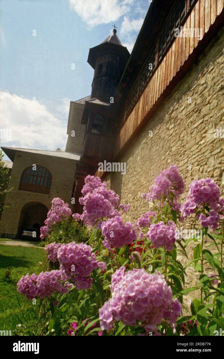 Sucevita, Bezirk Suceava, Rumänien, 1998. Die befestigten Mauern des mittelalterlichen Klosters Sucevita. Stockfoto