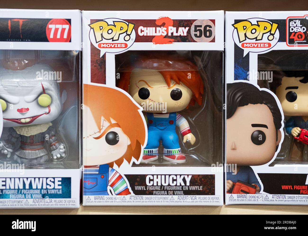 Eine Funko-Pop-Figur von Chucky, einem Fernseh- und Filmschurken. Zum Verkauf in Newbury Comics, einem Geschäft in der Danbury Fair Mall in Connecticut. Stockfoto