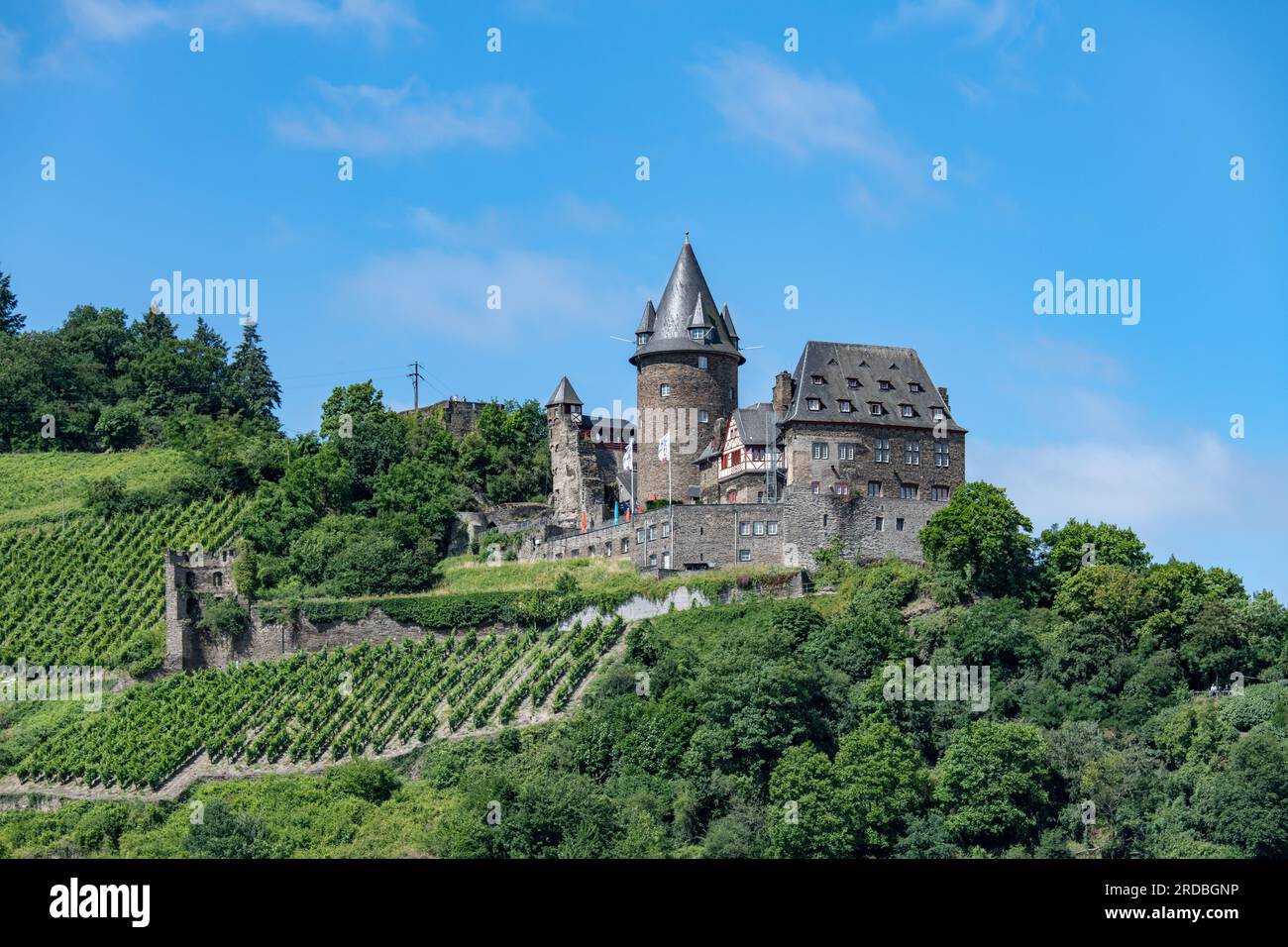 Schloss Stahleck vom Rhein in Deutschland Stockfoto