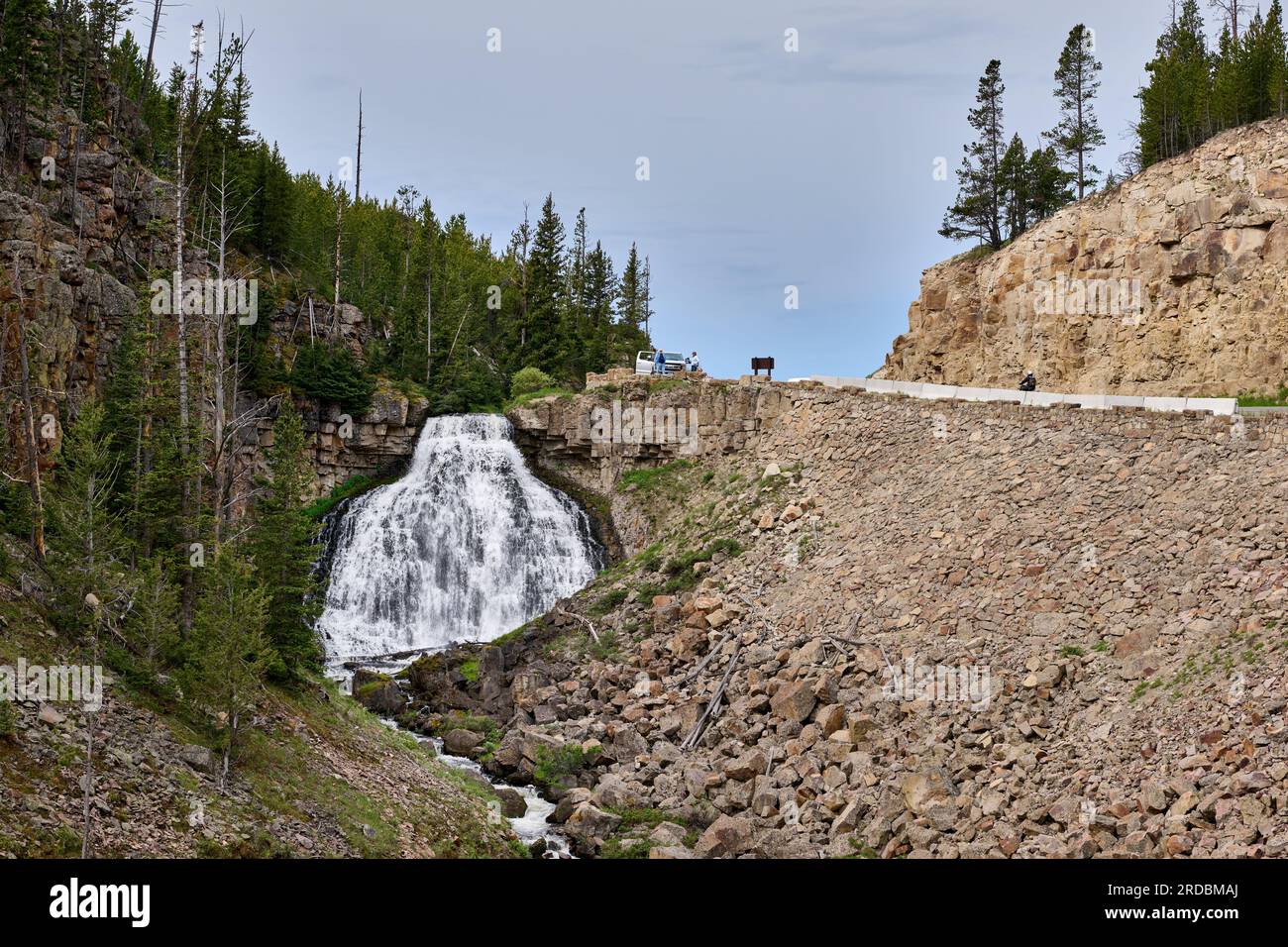 Rustic Falls, Yellowstone-Nationalpark im Golden Gate Canyon, Wyoming, Vereinigte Staaten von Amerika Stockfoto