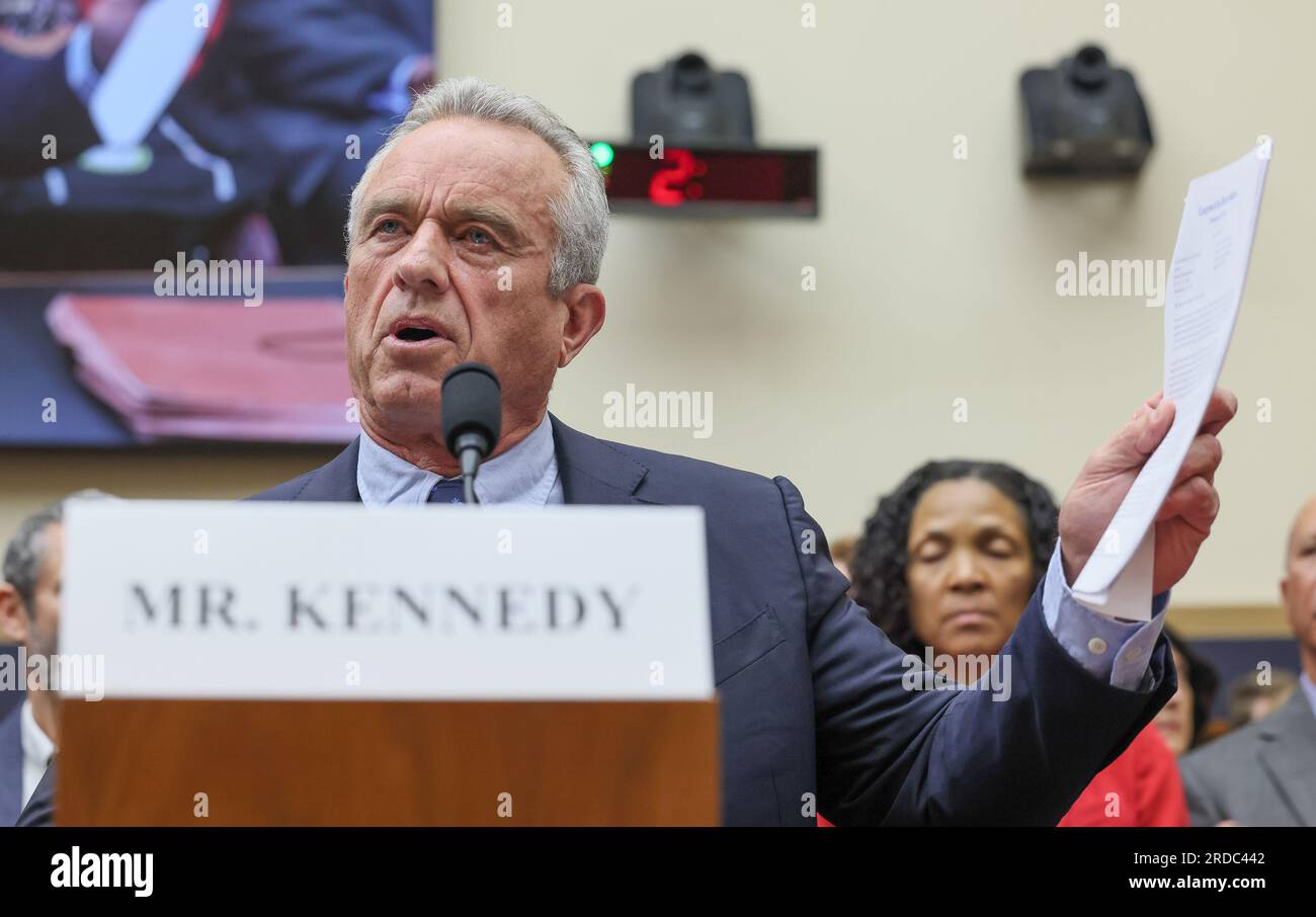 Washington, DC, USA. 20. Juli 2023. Robert F. Kennedy Jr. sagt bei einer Anhörung der Bundesregierung am Donnerstag, den 20. Juli 2023 in Washington DC aus. Foto: Jemal Countess/UPI Credit: UPI/Alamy Live News Stockfoto