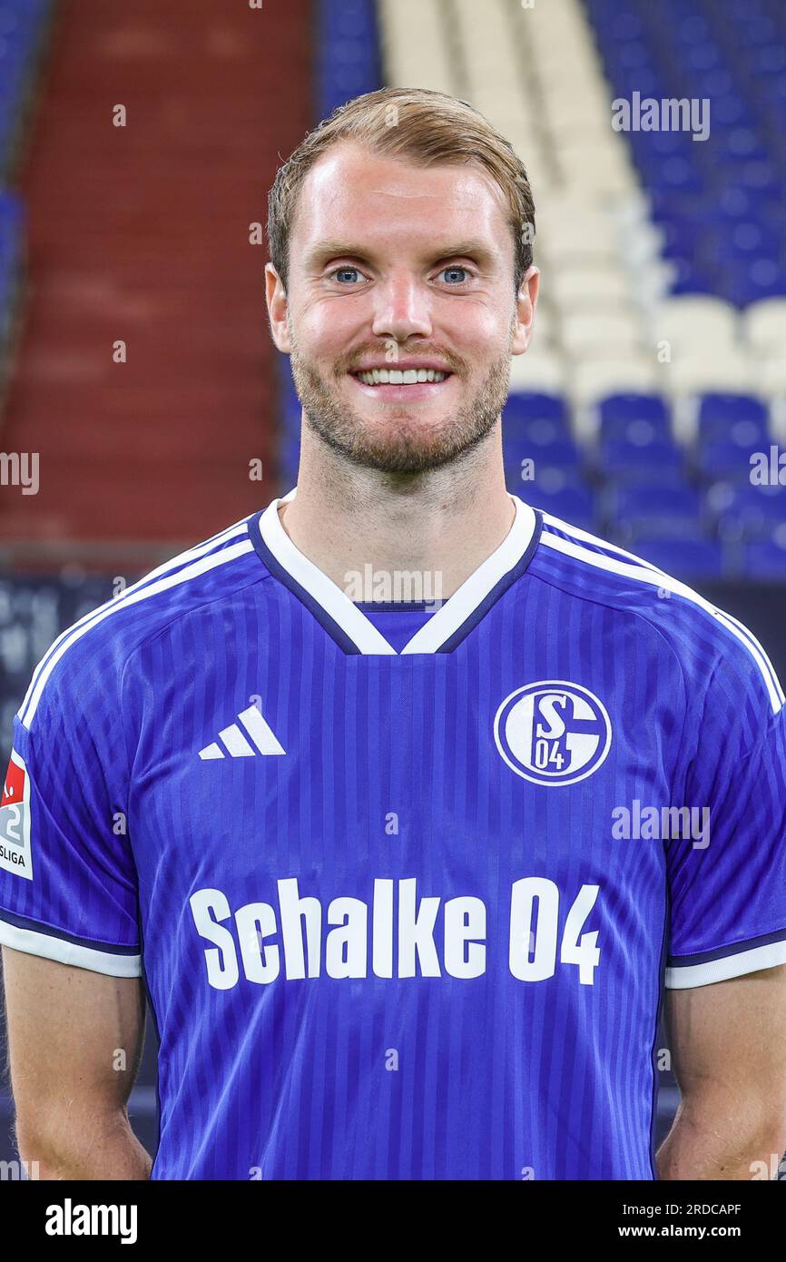 Gelsenkirchen, Deutschland. 20. Juli 2023. Teamfoto FC Schalke 04, Thomas Ouwejan von Schalke Credit: Tim Rehbein/dpa/Alamy Live News Stockfoto