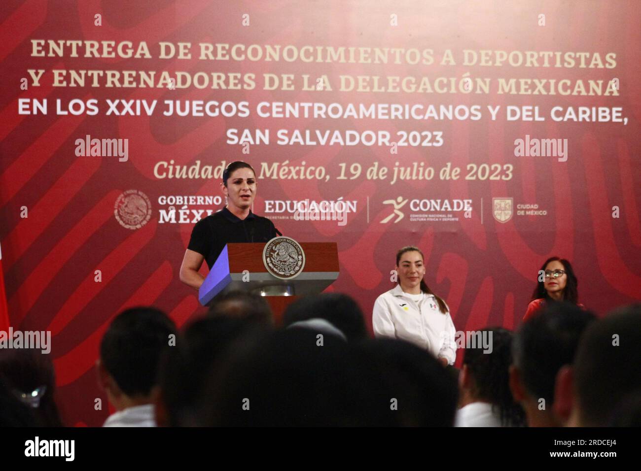 Nicht exklusiv: 19. Juli 2023 in Mexiko-Stadt, Mexiko: Ana Gabriela Guevara, Direktorin der Nationalen Kommission für körperliche Kultur und Sport, gesticulate Stockfoto