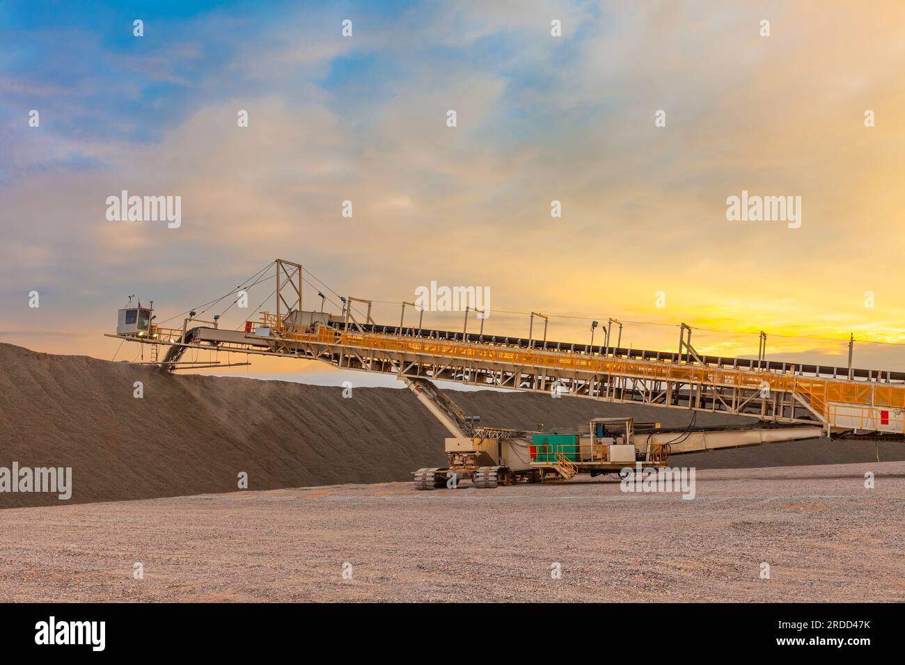 Tragbare Förderbandmaschinen in einem Kupferbergwerk in Chile Stockfoto